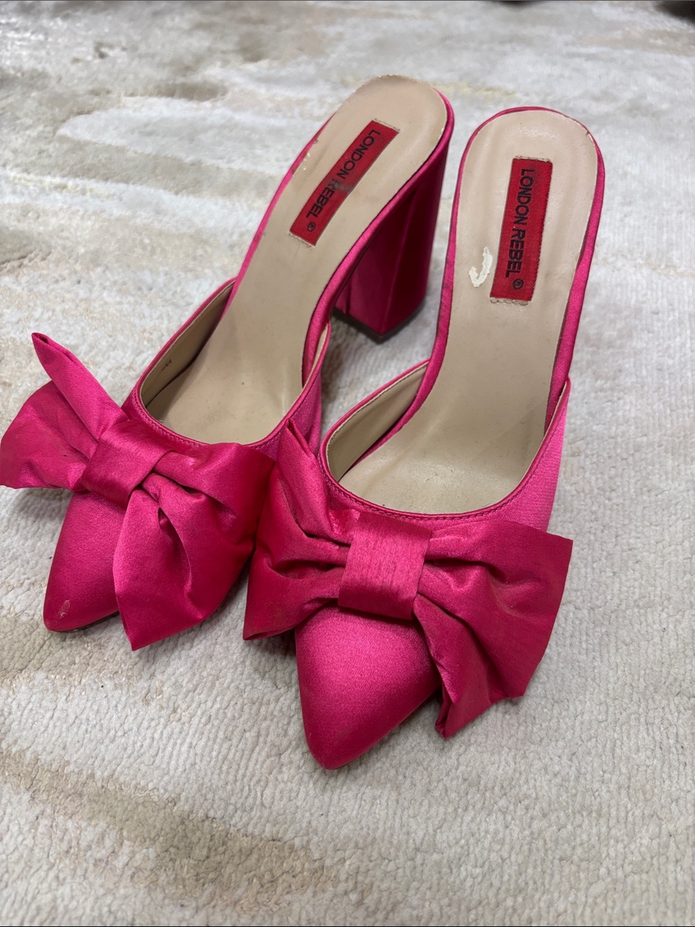 LONDON REBEL- Hot Pink Satin Bow Block Heel Mules